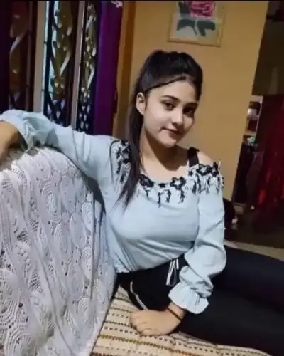 Call Girls Service in Shamshi
